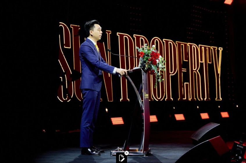 Đại diện Tập đoàn Sun Group phát biểu tại sự kiện (Ảnh: Ánh Dương)