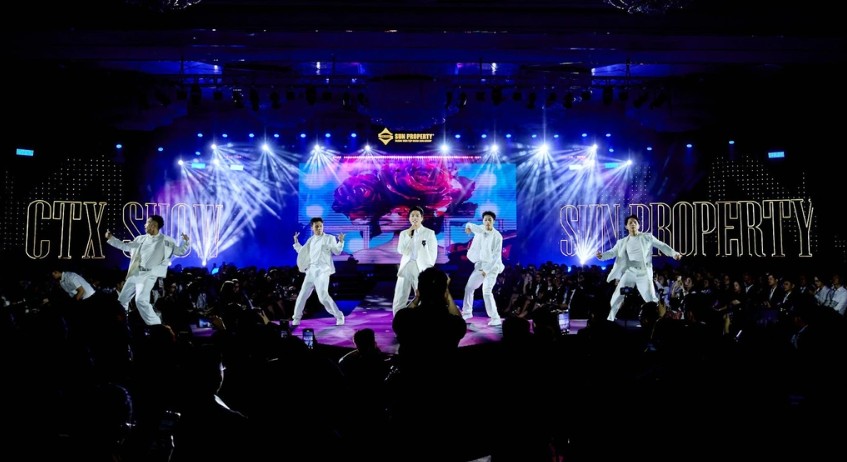 Không gian nghệ thuật đặc sắc thổi bùng sức nóng sự kiện (Ảnh: Ánh Dương)