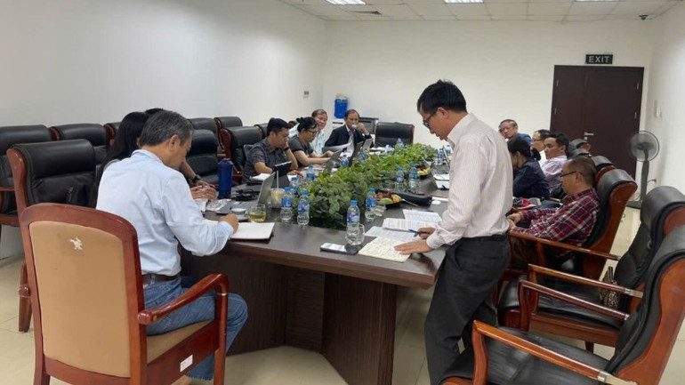 Sau 4 tiếng đối thoại và 3 tiếng làm việc để thống nhất biên bản hai bên vẫn không tìm được tiếng nói chung